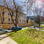 Апартаменты Hebros Park Next To Kapana 2br