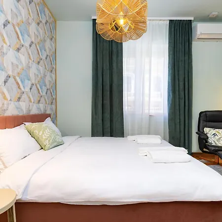 Hebros Park Next To Kapana 2br شقة