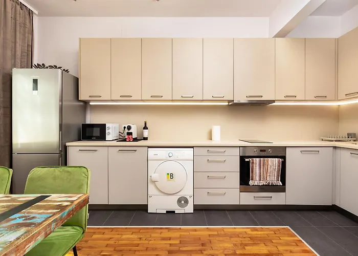 Hebros Park Next To Kapana 2br Appartement *